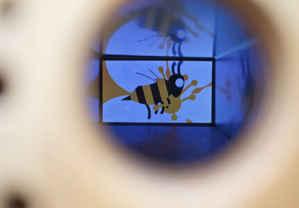 ミラノ万博2015イギリス館の蜂