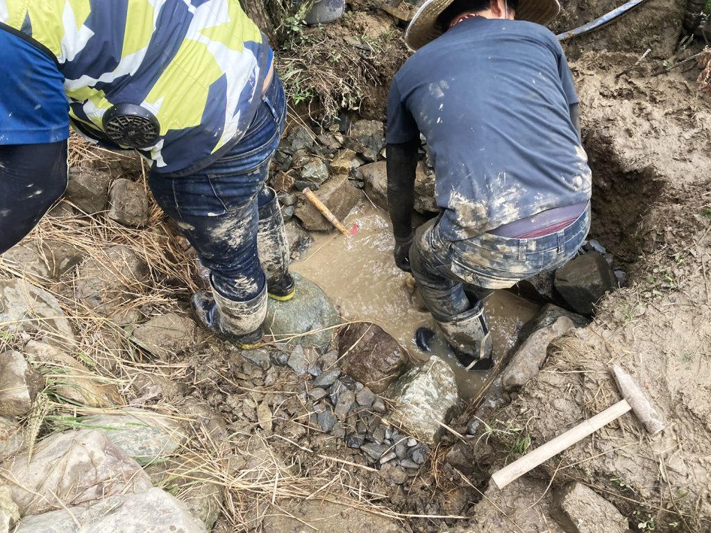 U字溝を撤去した後の水の集水口